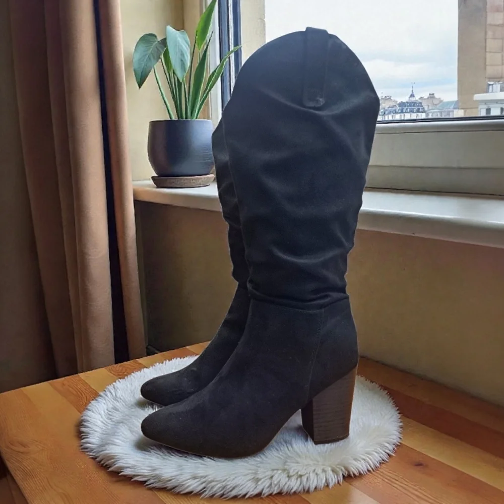 Sugar Faux Suede Knee High Black Slouch Boots Women's Size 8 - Picture 1 of 13